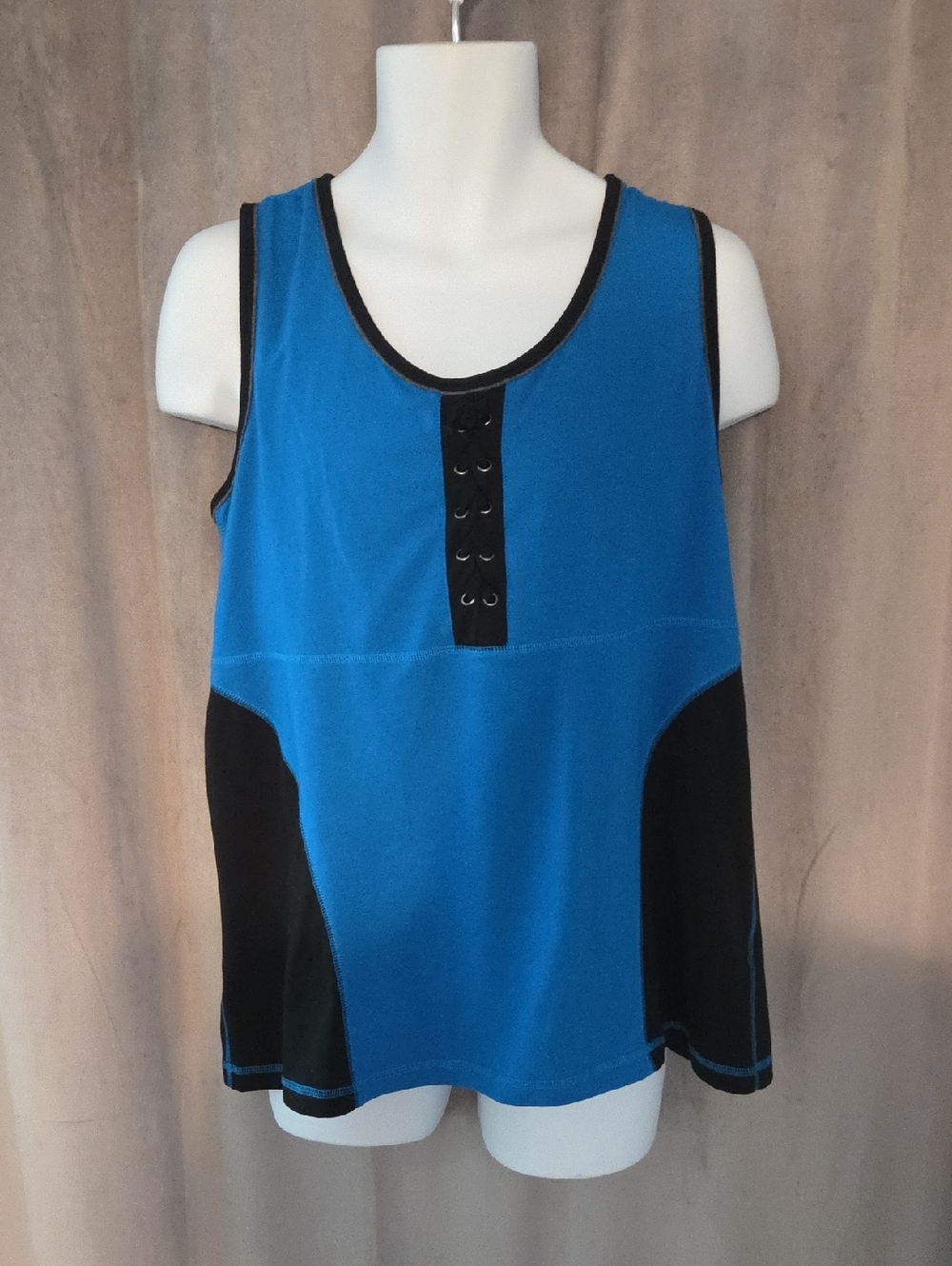 1x AE Sport Blue and Black Tank Top With Built In Support